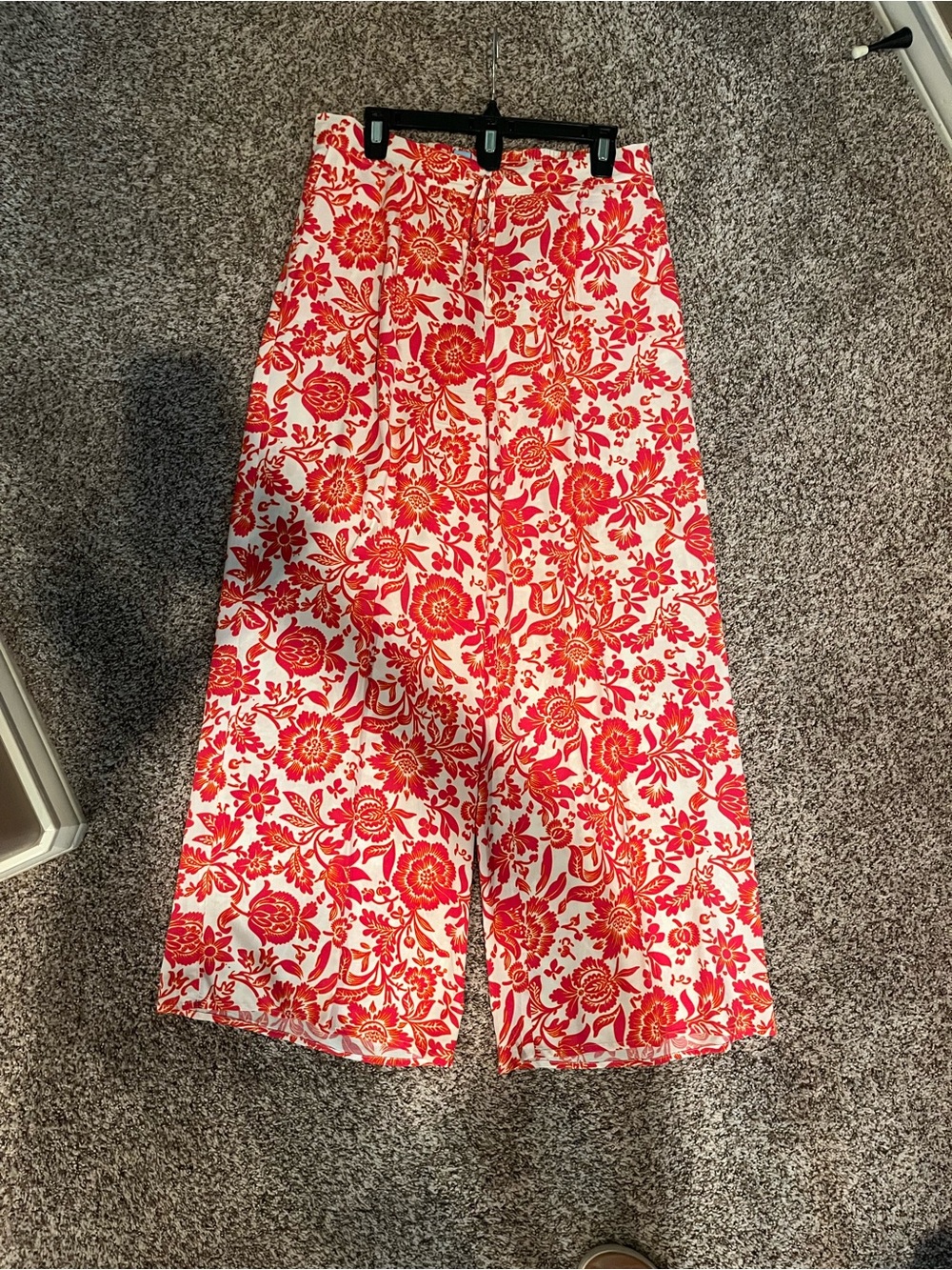 Floral Print Wide-Leg pant in orange and White